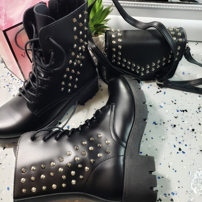 Glassy~Black Spiked Chunky Heel Boot